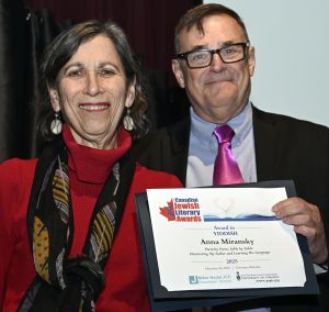 <b>Anna Miransky</b> receives the Award for Yiddish from Jury Chair Edward Trapunski.